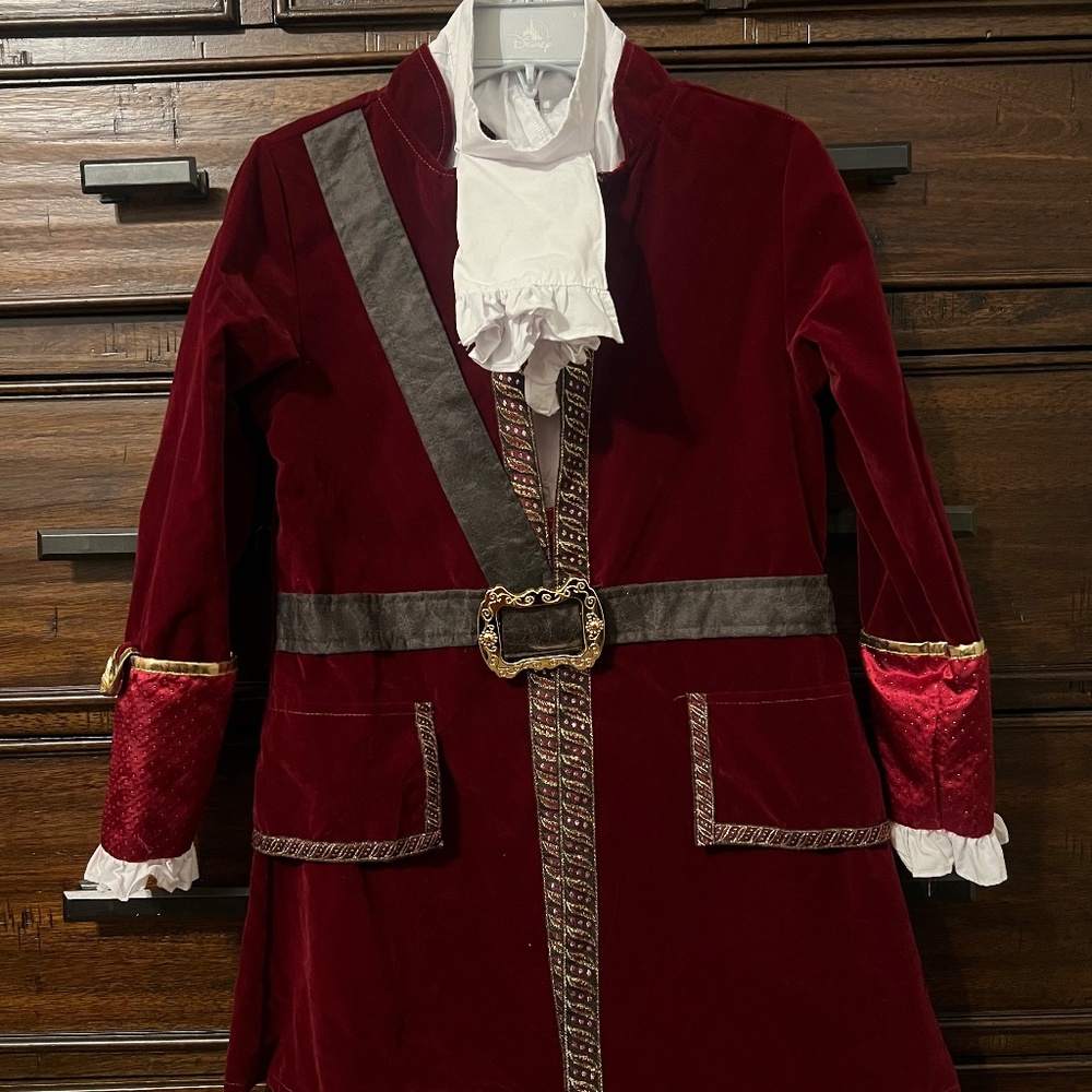 Disney Store Deluxe Captain Hook Costume with Hat